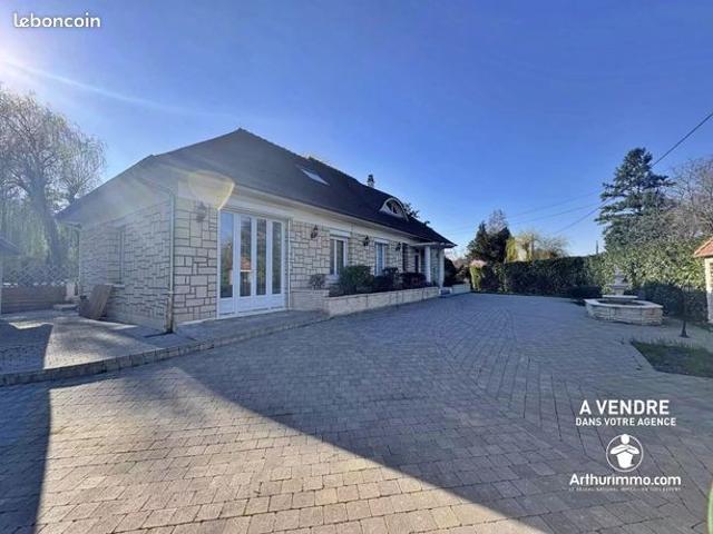 Propriété 8 pièces 220 m²
