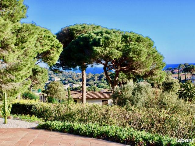 Propriété 8 pièces 220 m²