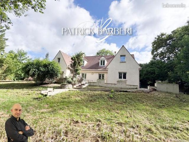 Propriété 8 pièces 220 m²
