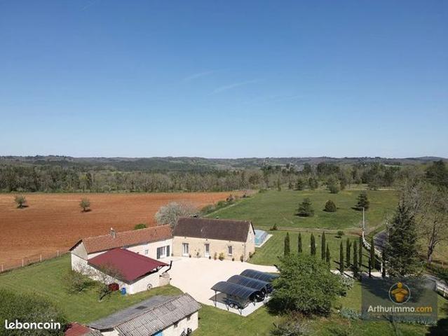 Propriété 8 pièces 220 m²