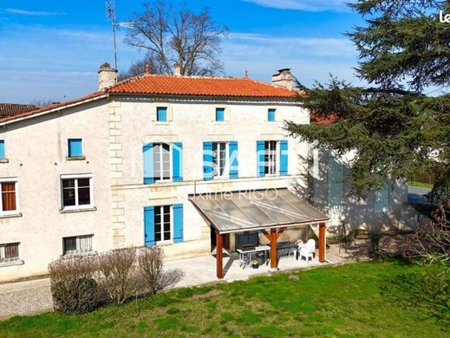 Propriété 8 pièces 220 m²