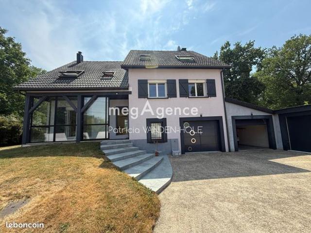 Propriété 8 pièces 220 m²