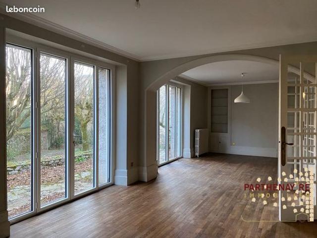 Propriété 8 pièces 220 m²