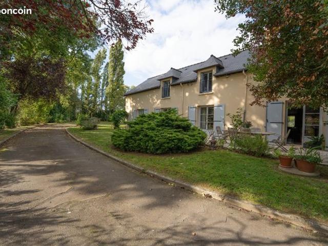 Propriété 8 pièces 220 m²