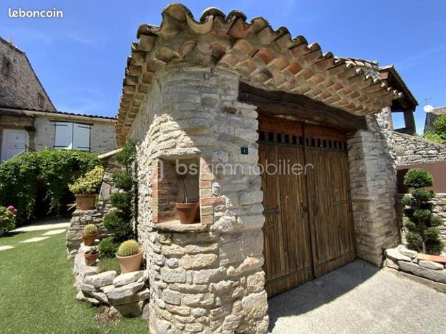 Propriété 8 pièces 220 m²