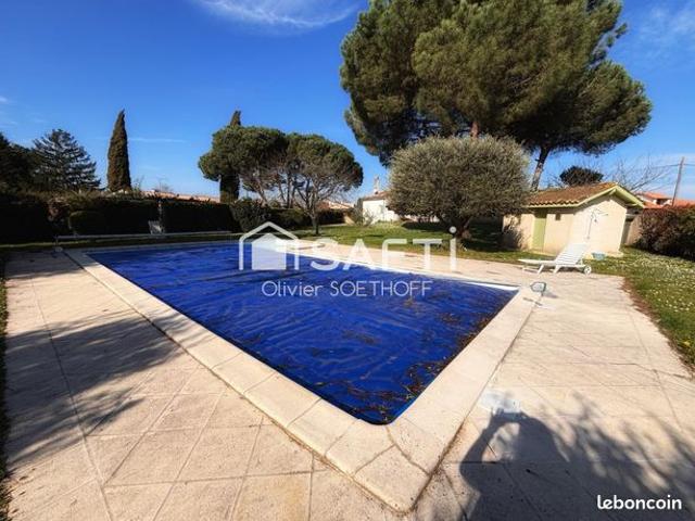 Propriété 8 pièces 220 m²