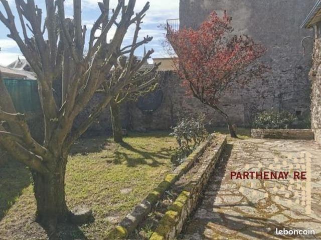 Propriété 8 pièces 220 m²