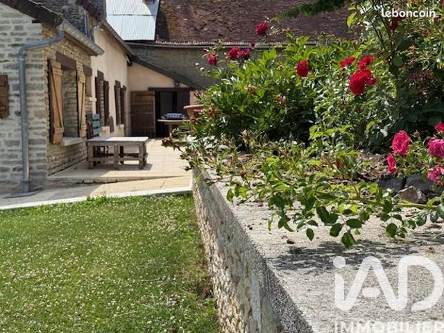 Propriété 8 pièces 221 m²