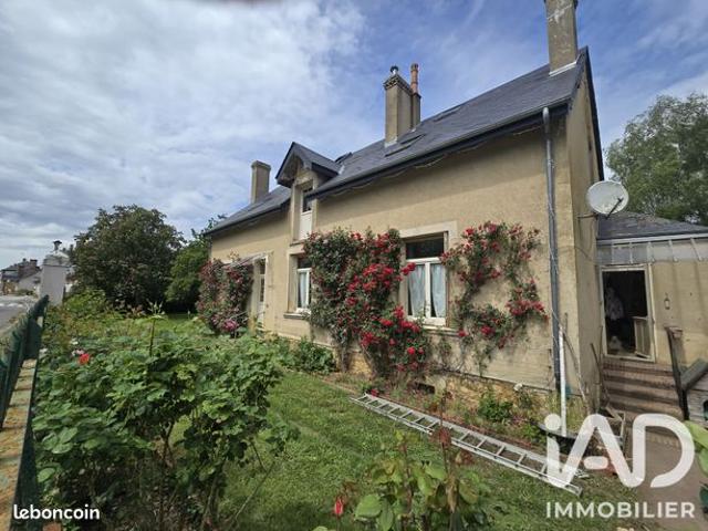 Propriété 8 pièces 223 m²