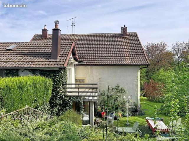 Propriété 8 pièces 223 m²