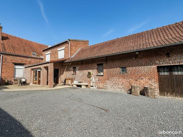 Propriété 8 pièces 223 m²