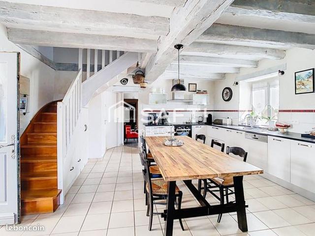 Propriété 8 pièces 223 m²