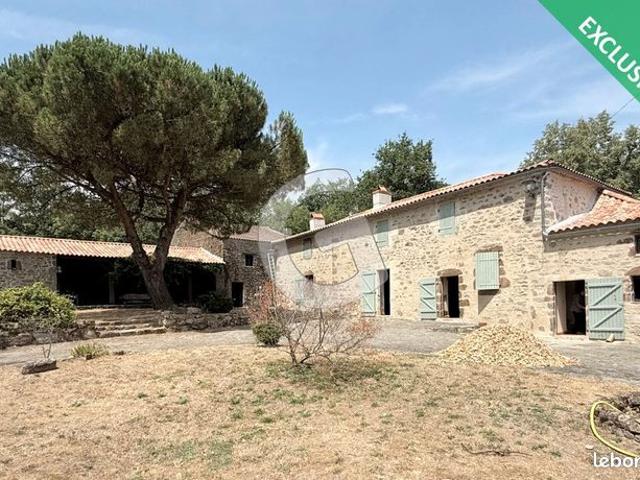 Propriété 8 pièces 235 m²