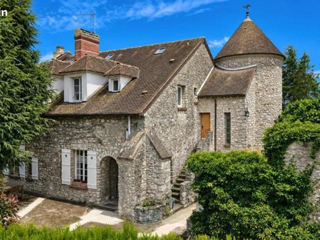 Propriété 8 pièces 235 m²