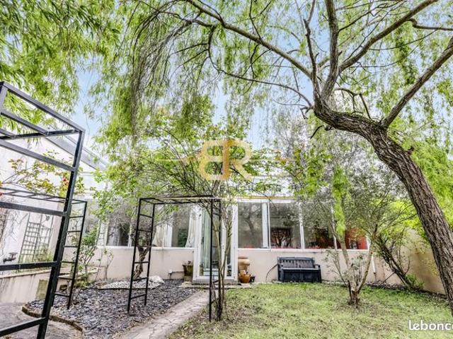Propriété 8 pièces 235 m²