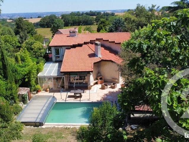 Propriété 8 pièces 237 m²