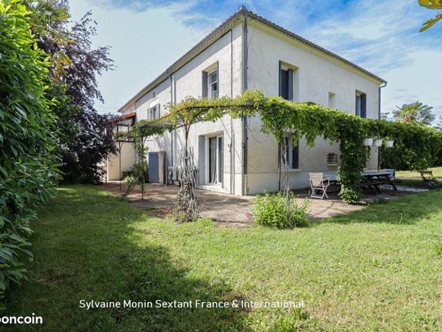 Propriété 8 pièces 238 m²