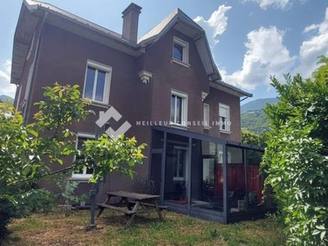 Propriété 8 pièces 238 m²