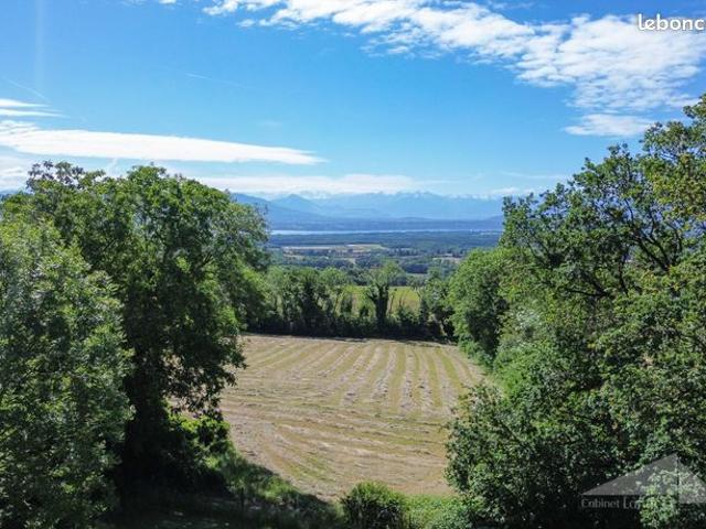Propriété 8 pièces 238 m²