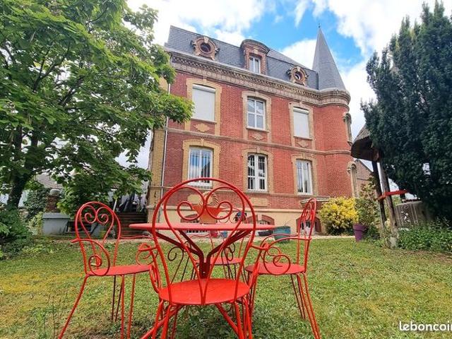 Propriété 8 pièces 238 m²