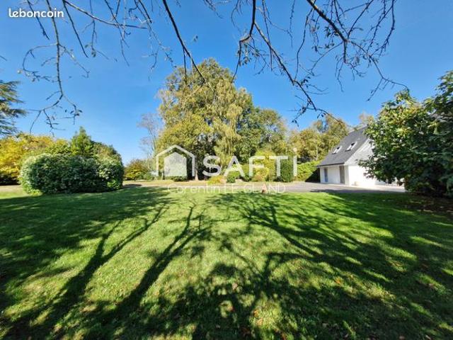Propriété 8 pièces 230 m²