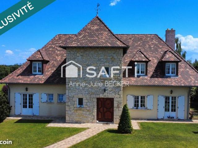 Propriété 8 pièces 230 m²