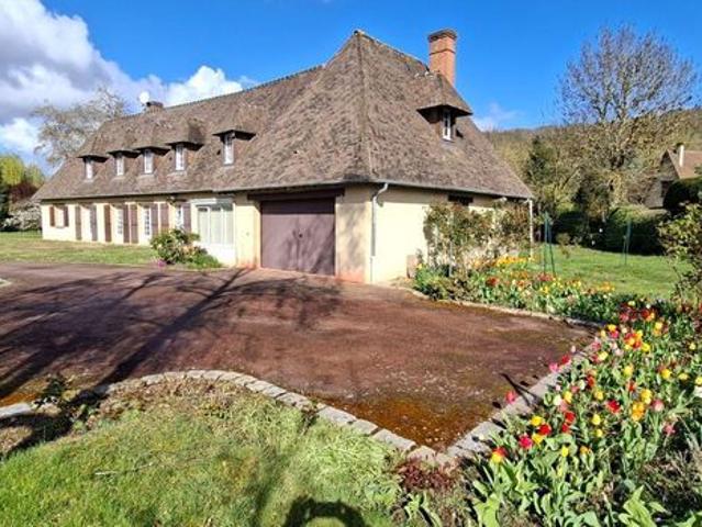 Propriété 8 pièces 230 m²