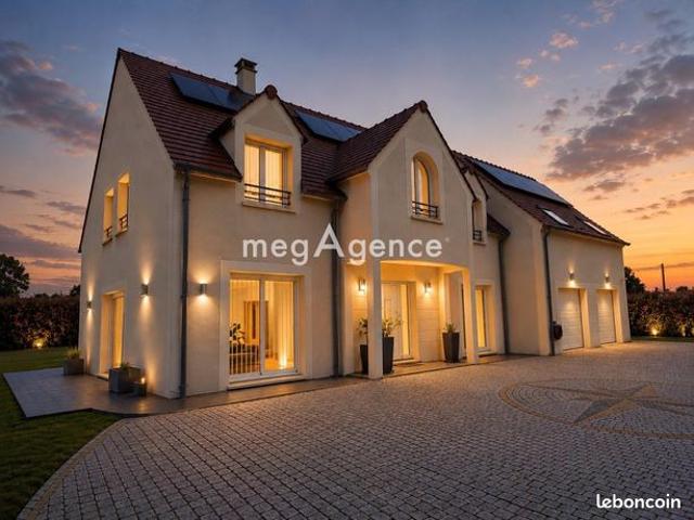Propriété 8 pièces 230 m²