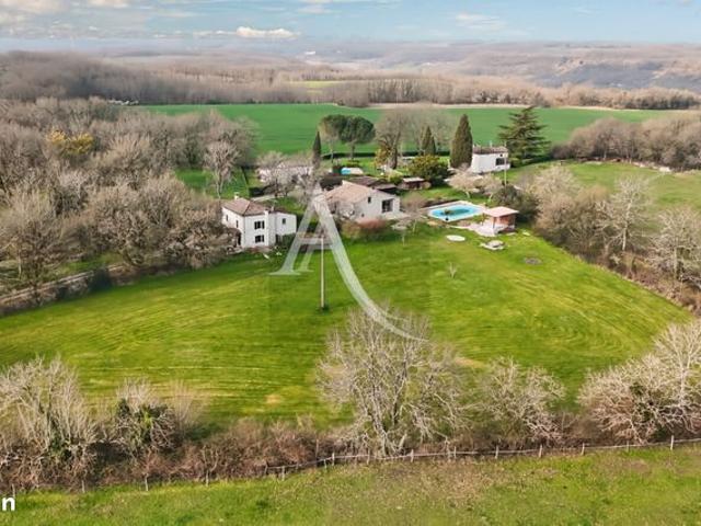 Propriété 8 pièces 230 m²