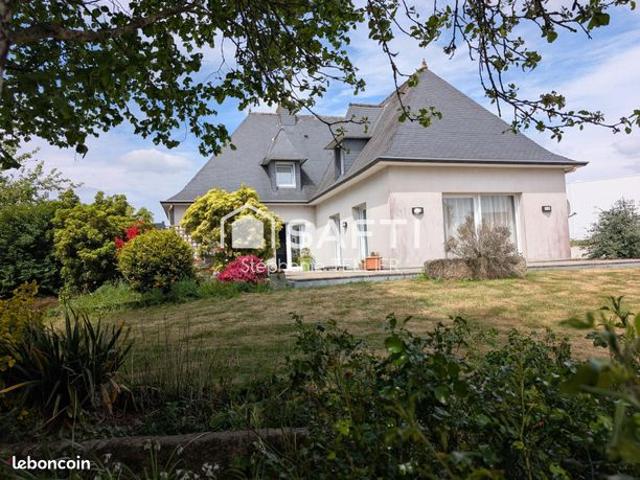 Propriété 8 pièces 230 m²
