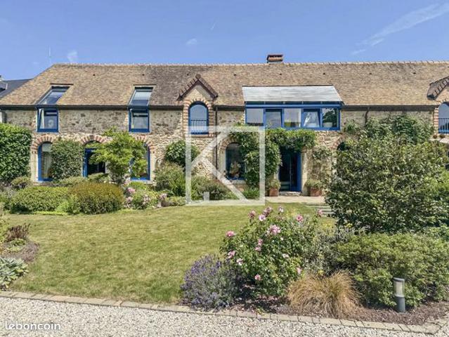 Propriété 8 pièces 230 m²