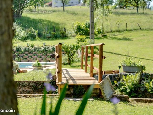 Propriété 8 pièces 231 m²