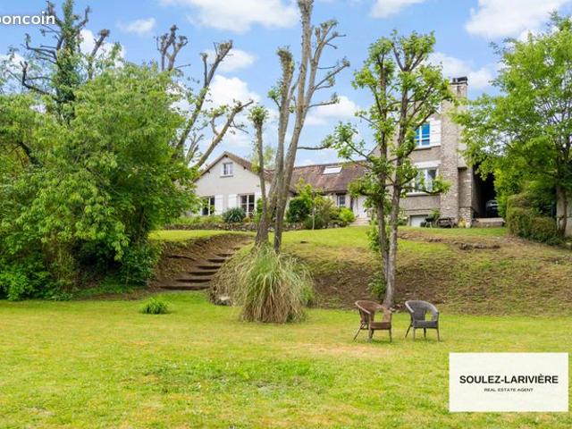 Propriété 8 pièces 231 m²