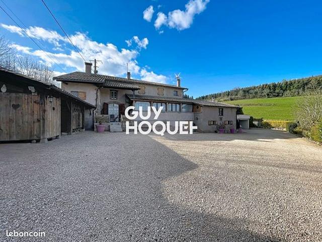 Propriété 8 pièces 232 m²