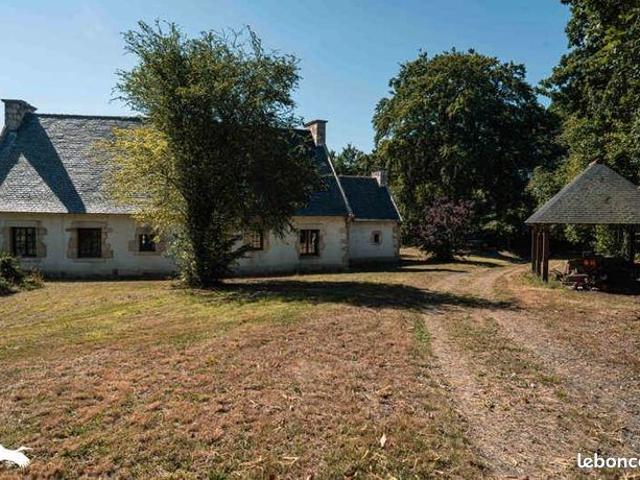 Propriété 8 pièces 232 m²