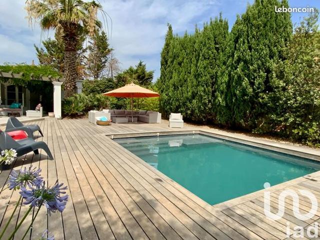 Propriété 8 pièces 232 m²