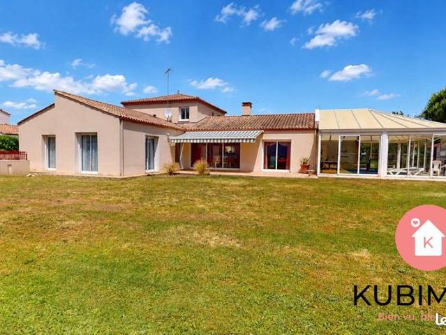 Propriété 8 pièces 232 m²