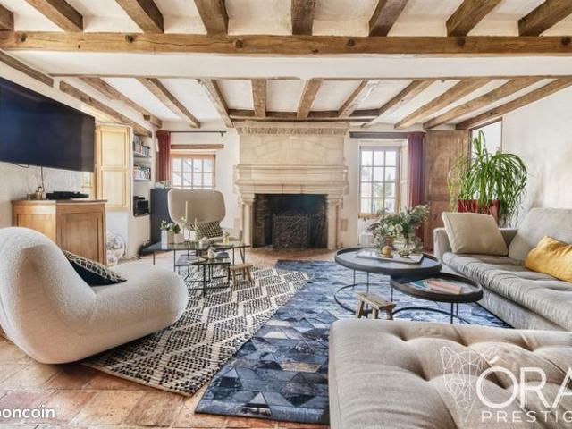 Propriété 8 pièces 233 m²
