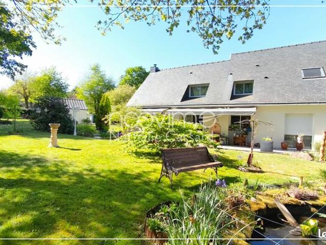 Propriété 8 pièces 233 m²