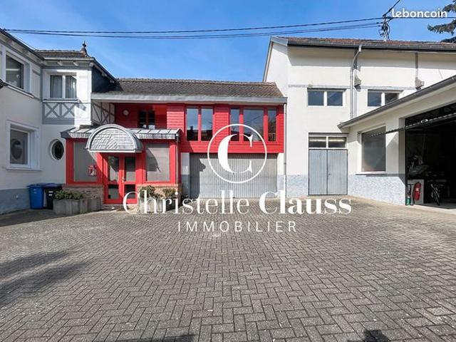 Propriété 8 pièces 233 m²