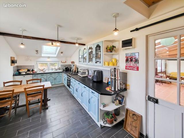 Propriété 8 pièces 245 m²