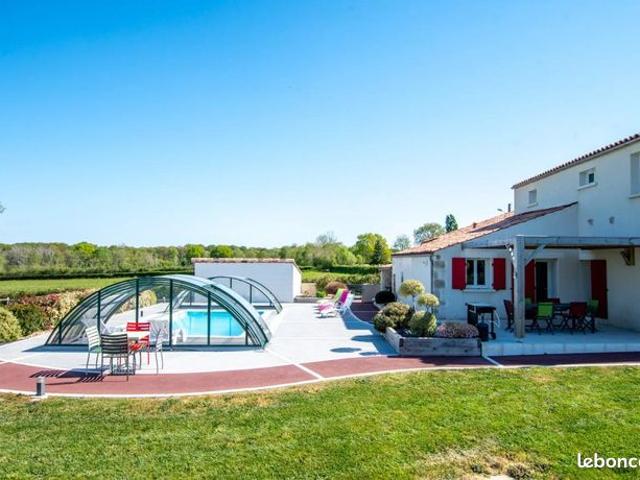 Propriété 8 pièces 245 m²