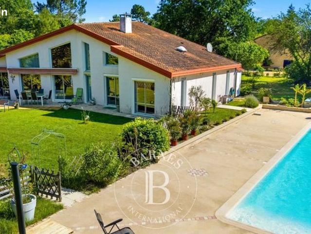 Propriété 8 pièces 245 m²