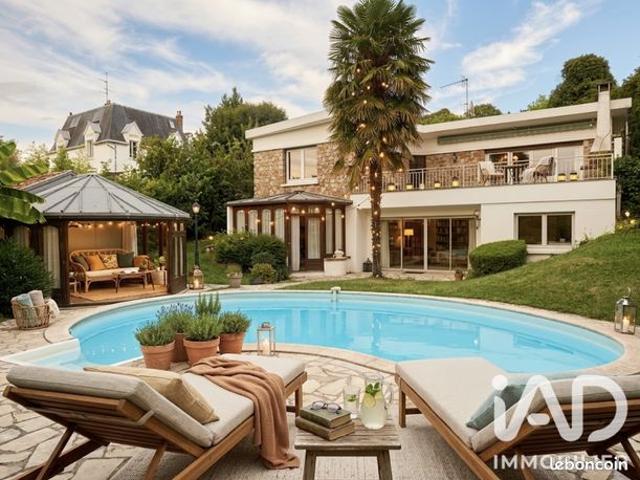Propriété 8 pièces 245 m²