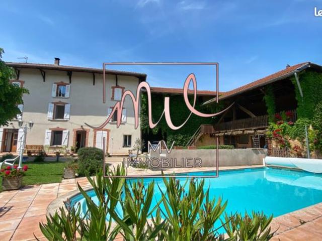Propriété 8 pièces 245 m²