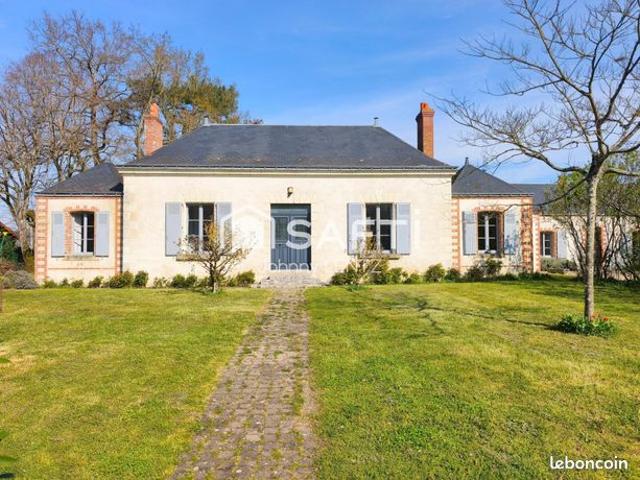 Propriété 8 pièces 245 m²