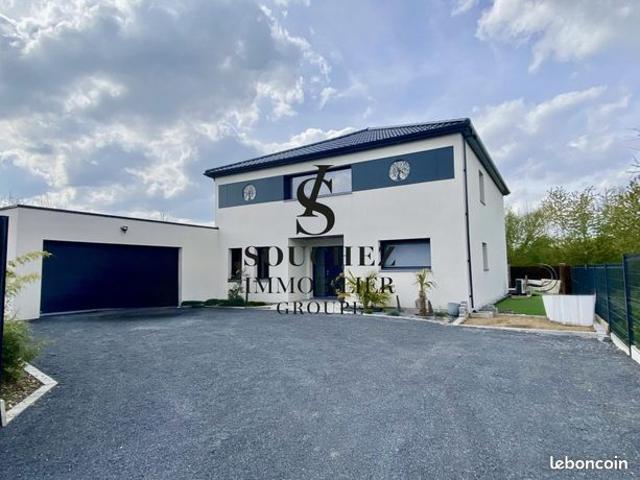 Propriété 8 pièces 245 m²
