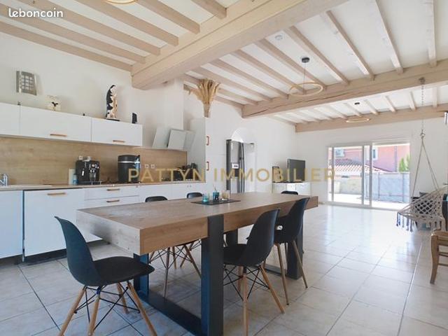 Propriété 8 pièces 246 m²