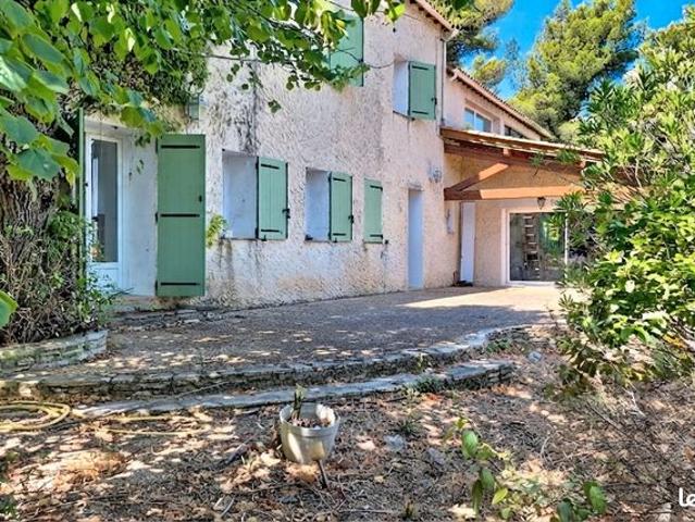 Propriété 8 pièces 225 m²