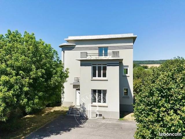 Propriété 8 pièces 247 m²